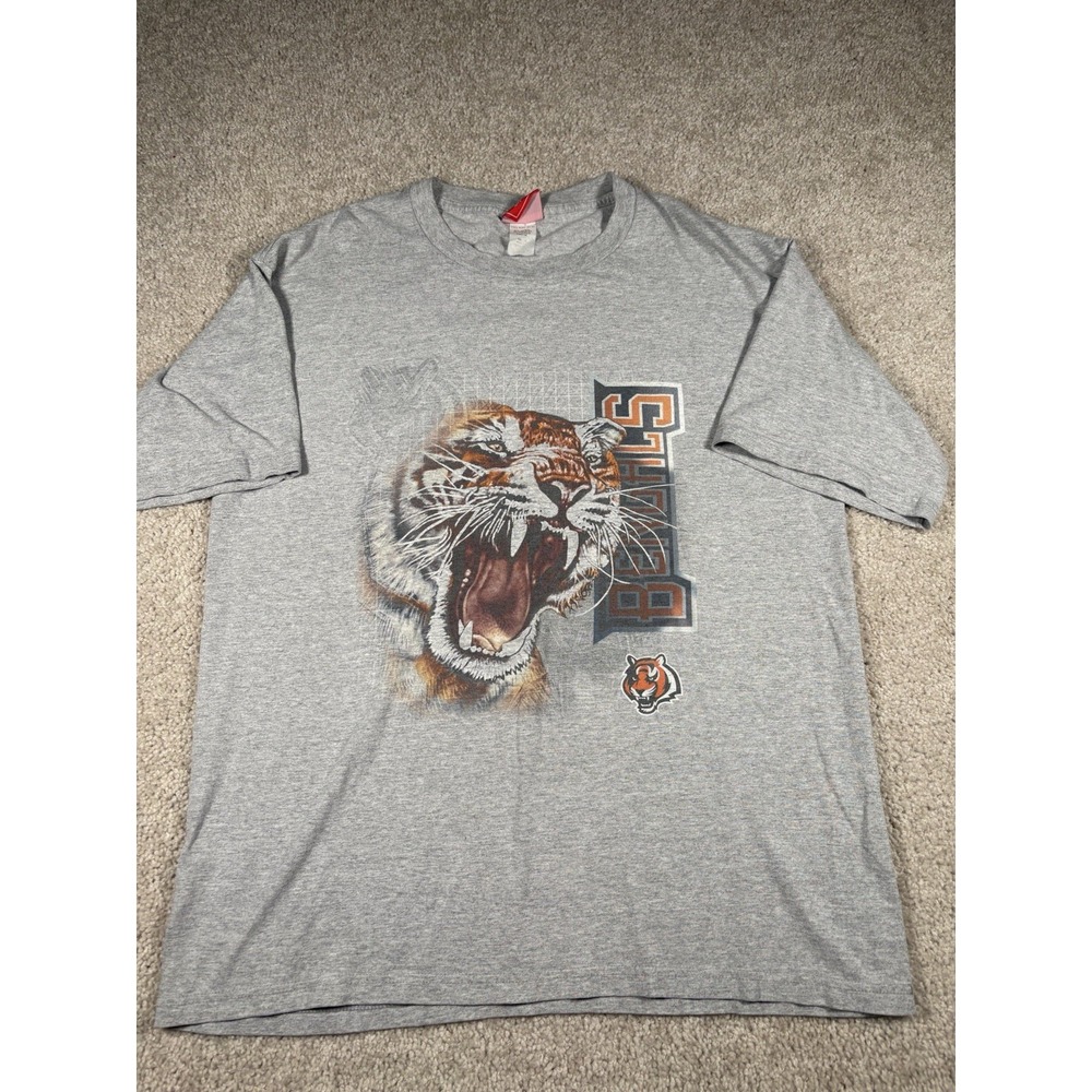 Vintage Cincinnati Bengals T Shirt Size L Gray Big Print Tiger Face NFL Y2K
